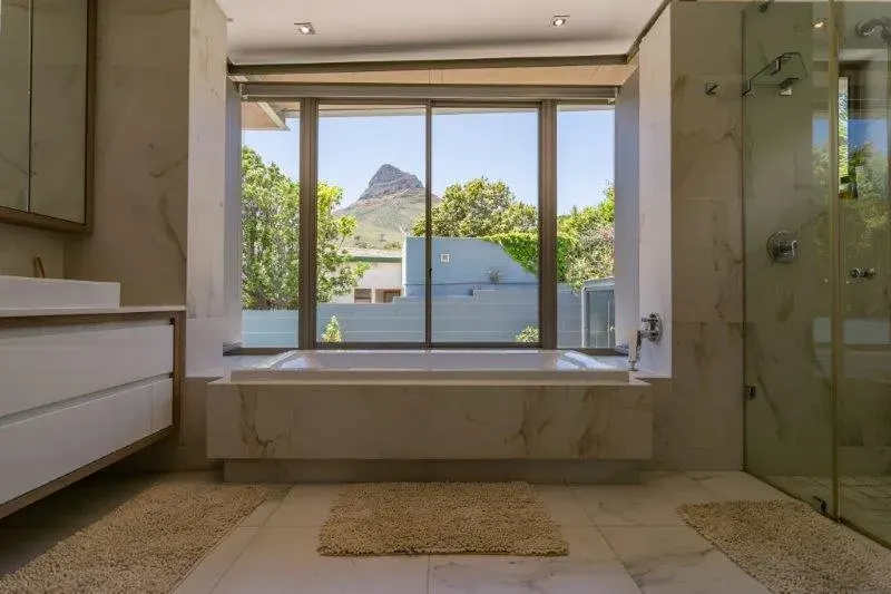 Villa Pascal in Camps Bay – photo 30