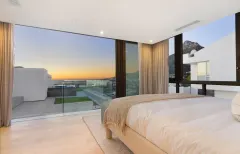 24 Geneva - 12 Bedroom Villa in Camps Bay – photo 45 thumbnail