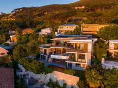 Loanda Villa in Bakoven – photo 13 thumbnail