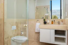 Parergon 403 Penthouse in V&A Waterfront – photo 4 thumbnail