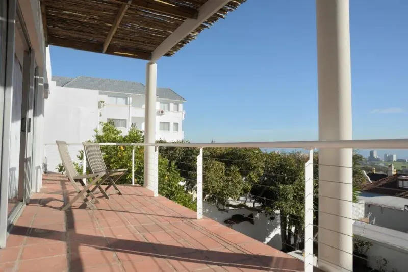 High Level Road House in Green Point – photo 11