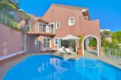 Villa Del Sole in Bantry Bay – photo 15 thumbnail