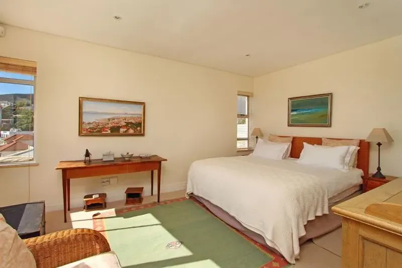 Victoria Views Apartment in Camps Bay – photo 9