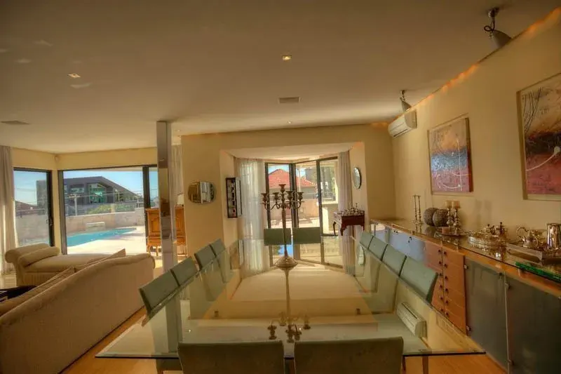 321a Ocean View Drive in Fresnaye – photo 4