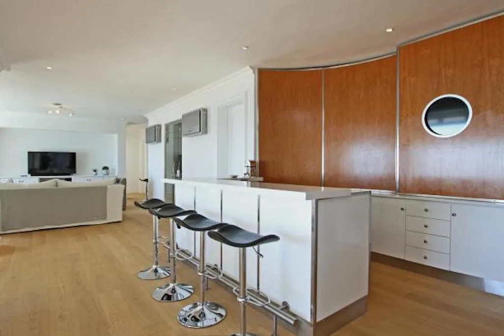 property_0249f80e-4d9e-4cba-8fb4-f93722ac1d21_13