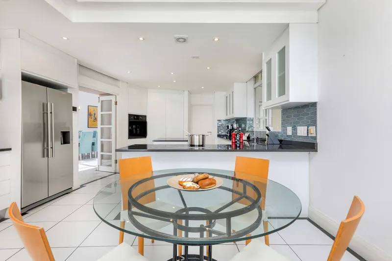 Beach Villa 1 in Camps Bay – photo 32