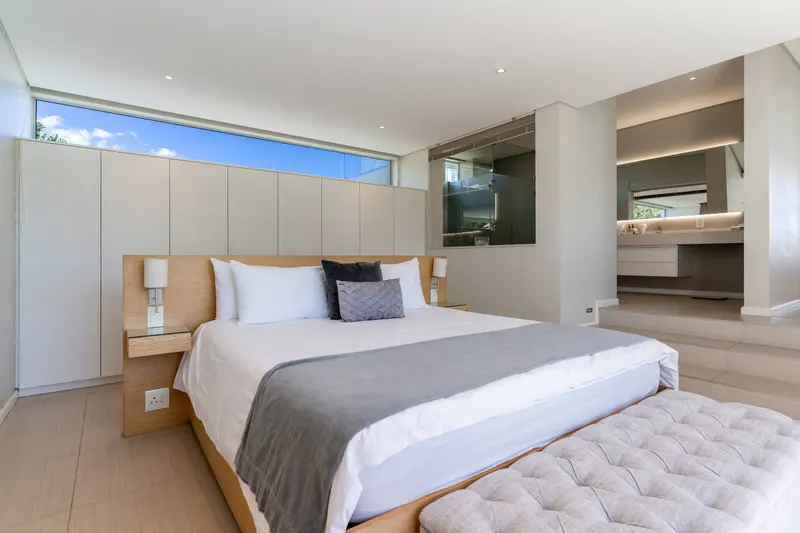 Aqua Penthouse in Camps Bay – photo 15