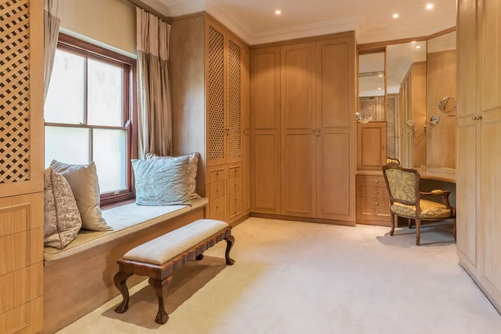 property_02fb3fe8-d8ef-449e-b4a2-d31d38151525_13