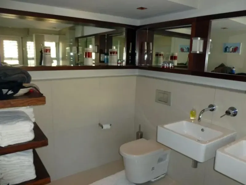 Naelemay Beach Road Apartment in Sea Point – photo 6