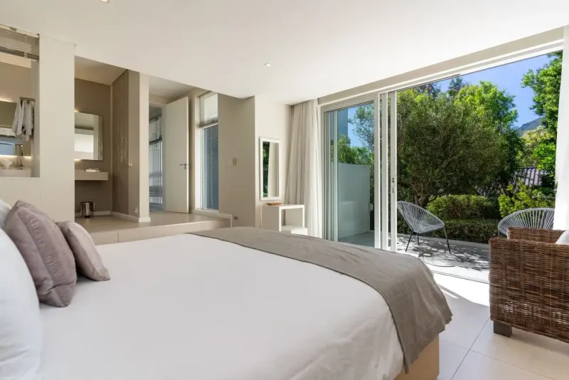 Marine Villa in Camps Bay – photo 34