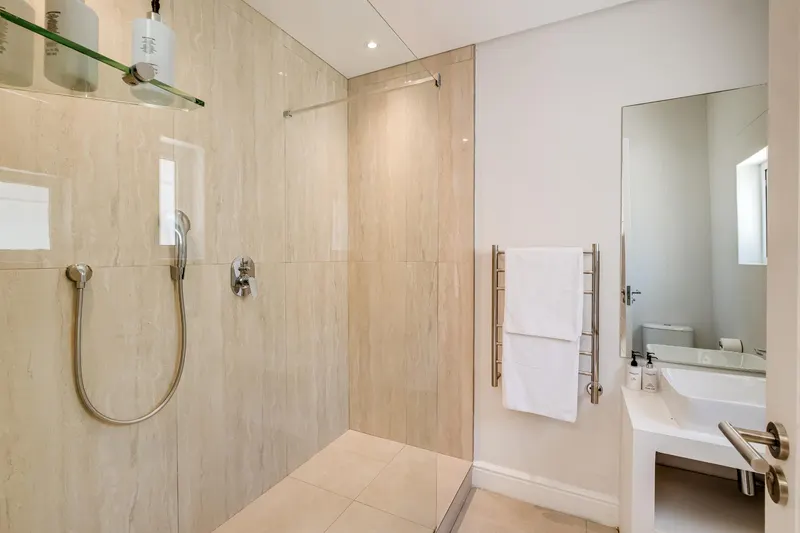 Sapphire Tide Retrea in Camps Bay – photo 37