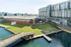 Quays Apartment in Foreshore – photo 9 thumbnail
