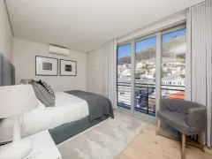 Penthouse on B in Green Point – photo 10 thumbnail