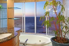 Bali Bay Beach and Mountain Retreat in Camps Bay – photo 4 thumbnail