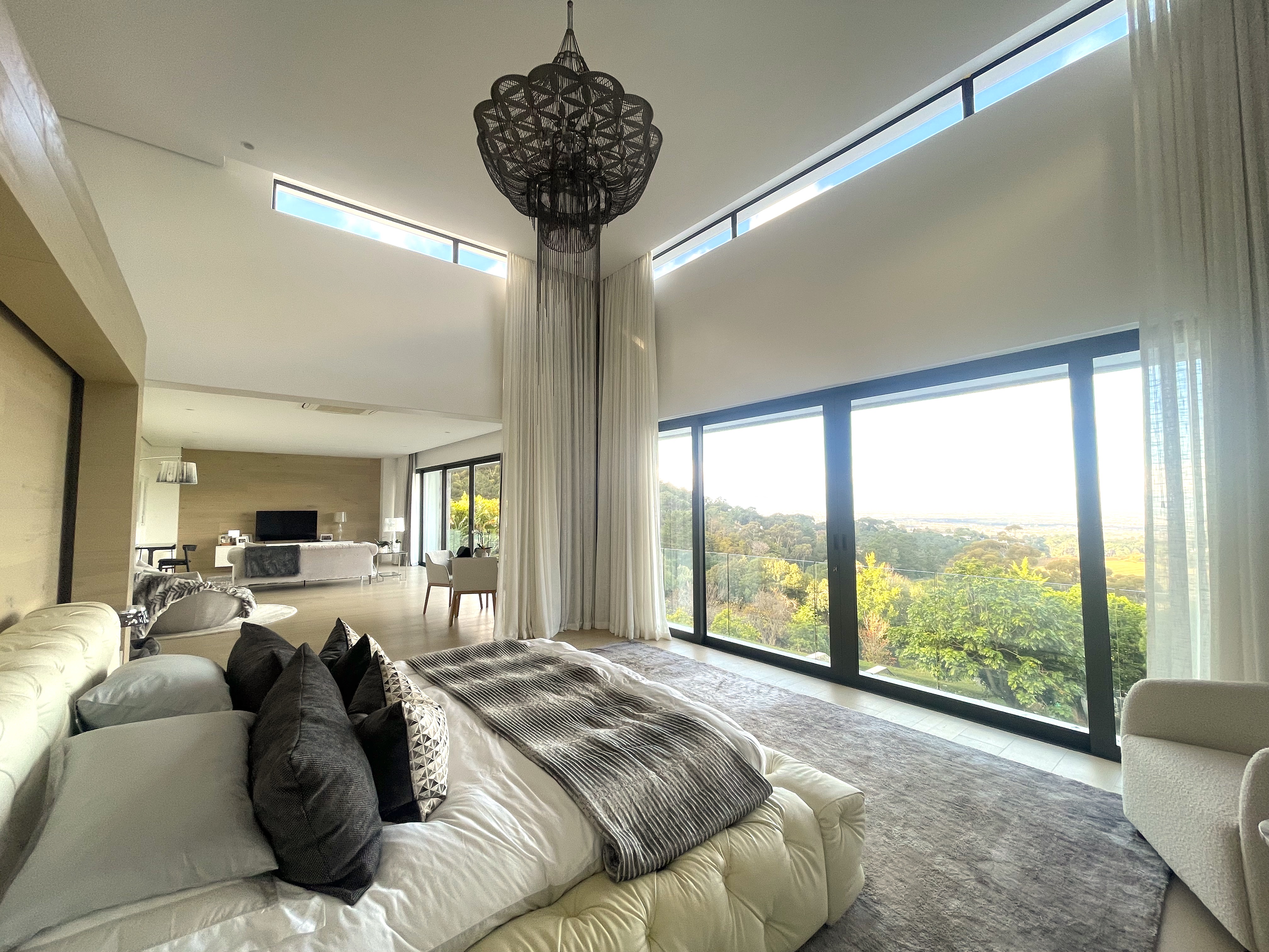 property_03c9afe9-72a5-4bd8-a16b-b8554d010634_10