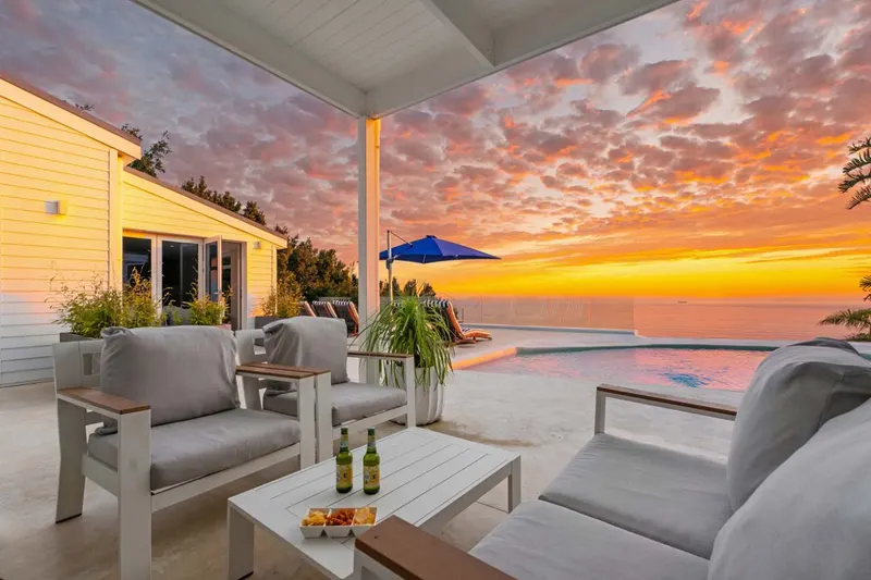 Ocean Views Beach House in Bakoven – photo 50