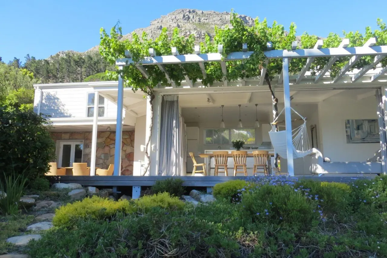 Riverstone Villa in Scott Estate