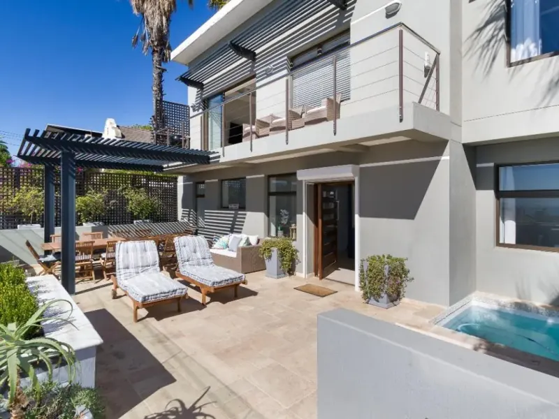 High Level Villa in Green Point – photo 3