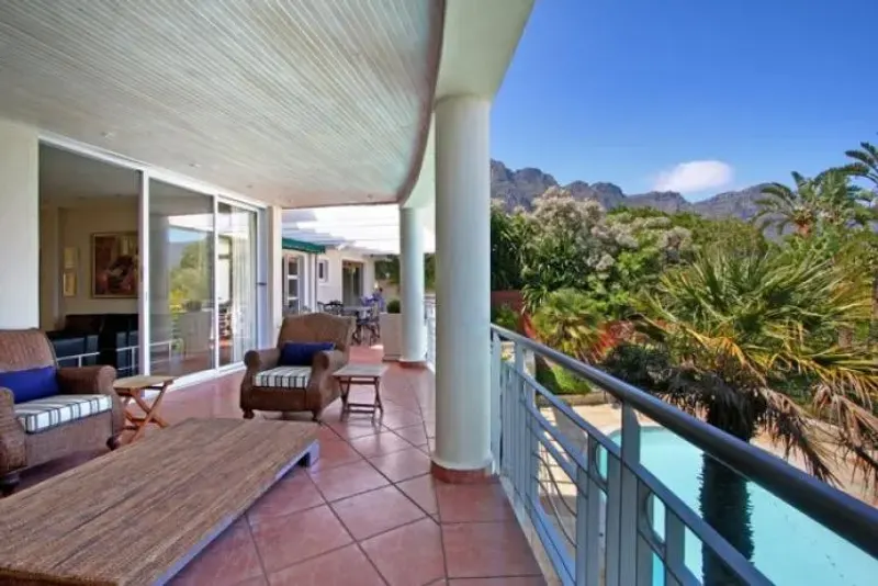 Villa Shanklin in Camps Bay – photo 2
