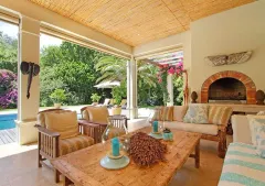 Constantia Heights Villa in Constantia – photo 6 thumbnail