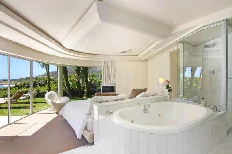 Lions View 7 Bedroom in Camps Bay – photo 14
