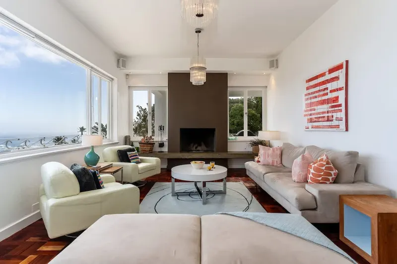Picasso Villa in Camps Bay – photo 8