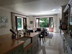 Eagle Constantia in Silverhurst – photo 1 thumbnail