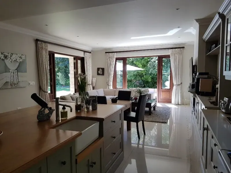 Eagle Constantia in Silverhurst – photo 1