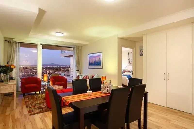 Horizon Bay 405 in Table View – photo 3