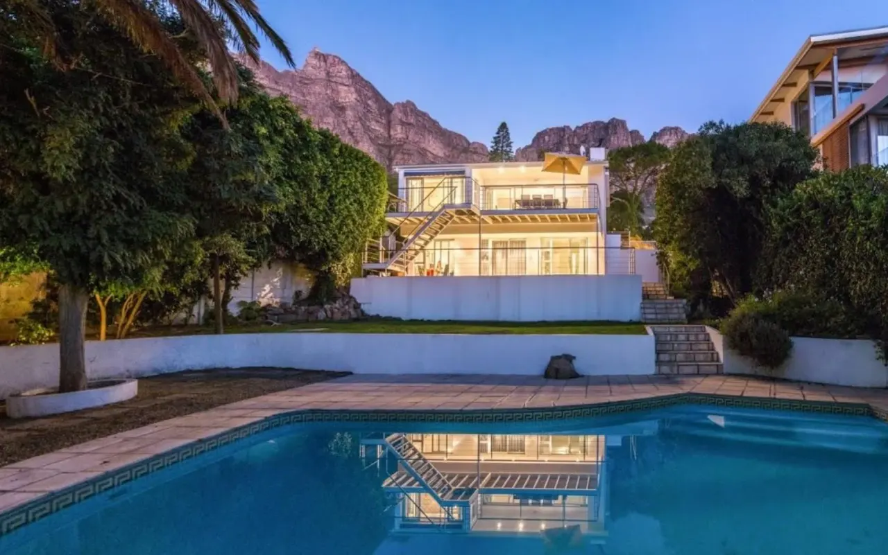 Bayside in Camps Bay