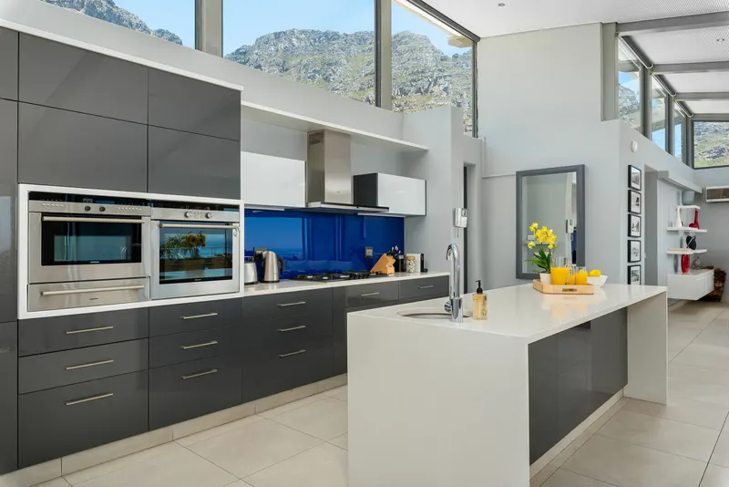 Camps Bay Hely in Camps Bay – photo 27