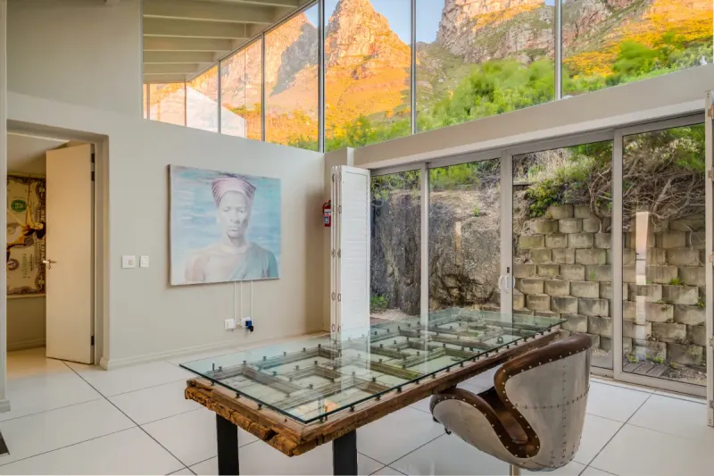 The Falcon in Camps Bay – photo 34