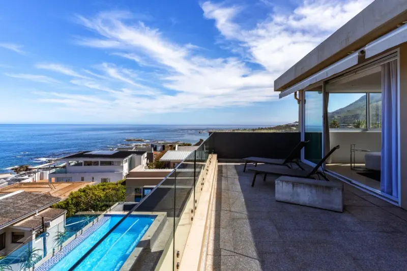 The Crescent Villa in Camps Bay – photo 13