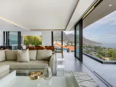 Skyline Views in Camps Bay – photo 15 thumbnail