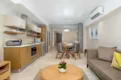 Quays Apartment in Foreshore – photo 11 thumbnail