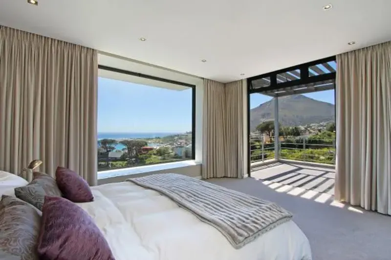 Kinnoul Villa in Camps Bay – photo 11
