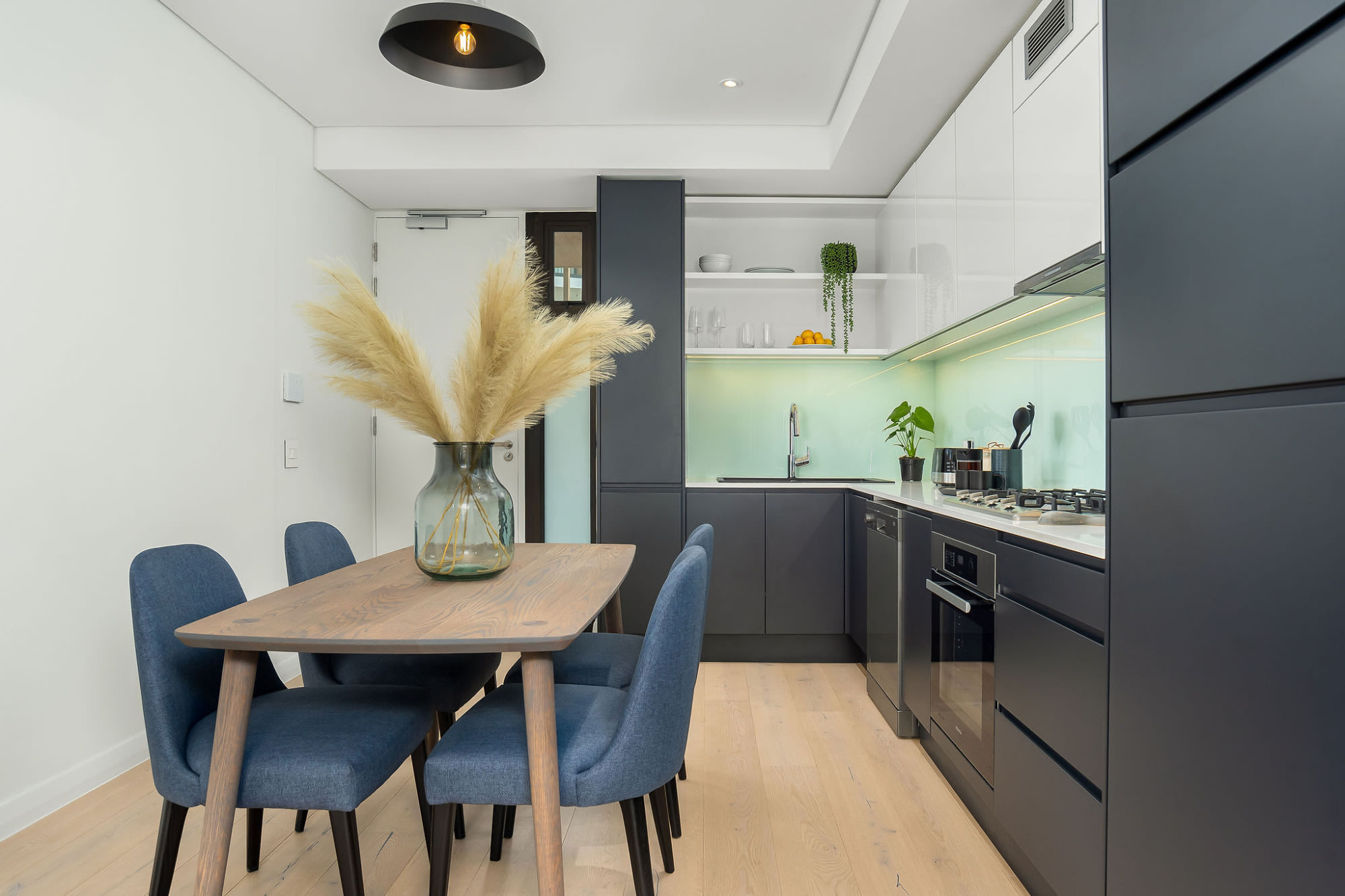 property_0620499b-36a0-4b11-9ddb-cb9827426f8c_30