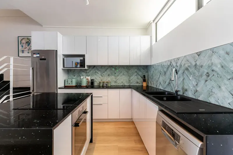 Urban Palette Apartment in Green Point – photo 14