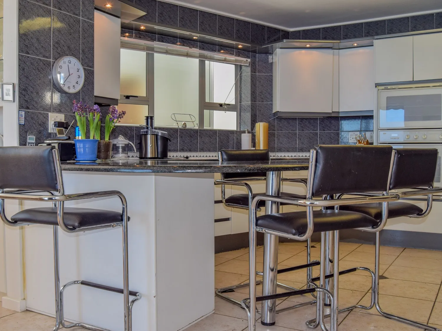 property_06ad4d35-b8fa-4cd1-95db-657f63bc3924_10