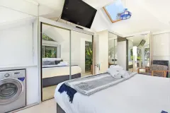 Glen Beach Vista House Upper Unit in Camps Bay – photo 2 thumbnail
