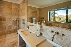 Stirrup Lane Villa in Hout Bay – photo 14 thumbnail