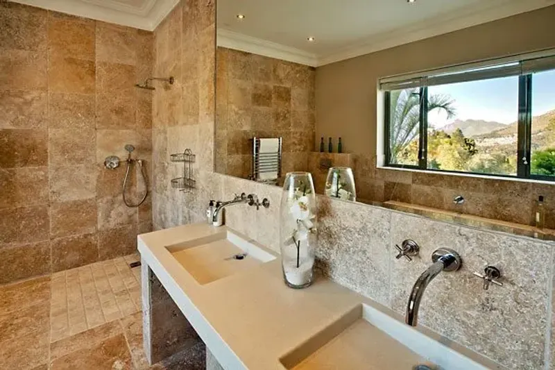Stirrup Lane Villa in Hout Bay – photo 14