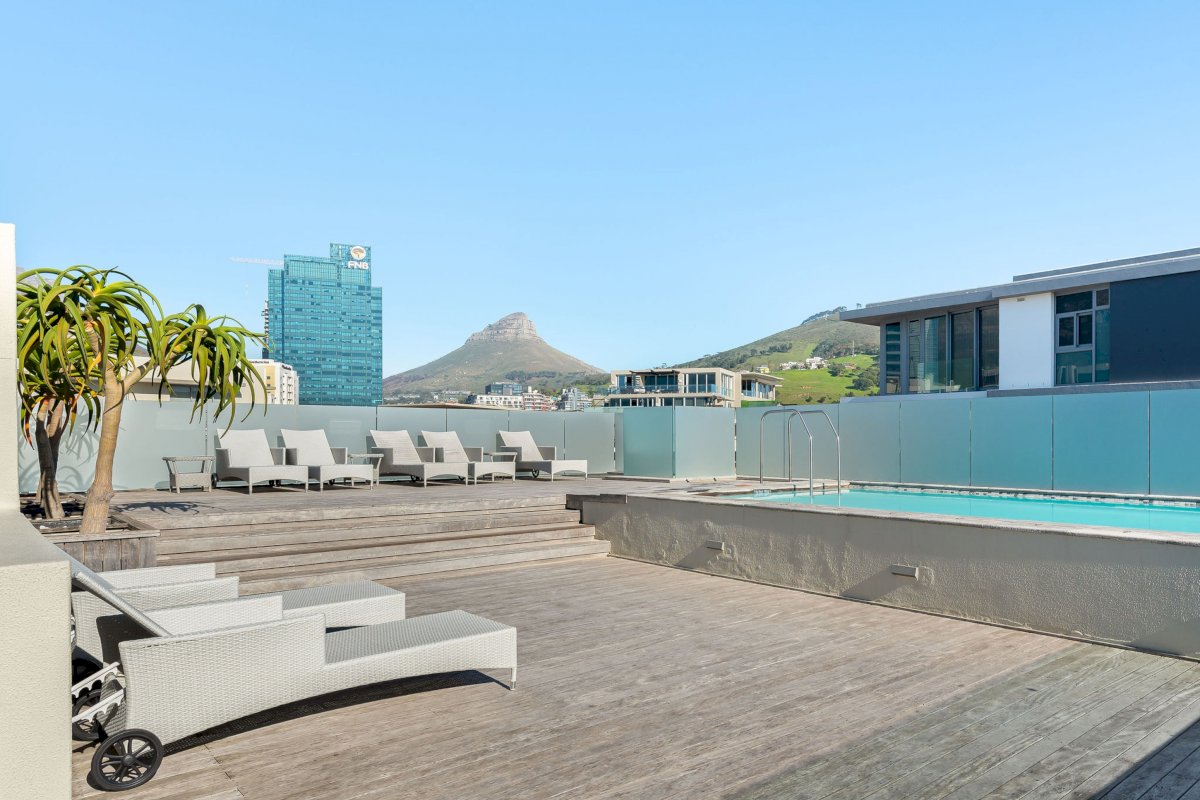 Harbour Bridge Retreat
