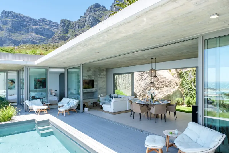 Castle Peak in Camps bay – photo 13