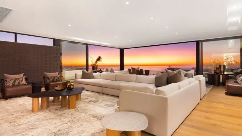 Ronald Luxury Villa in Camps Bay – photo 33