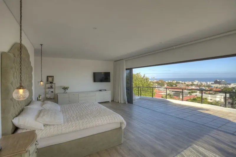 Fresnaye Bordeaux in Sea Point – photo 30