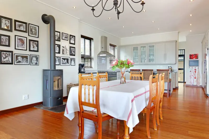 Stonehurst Villa in Westlake – photo 5
