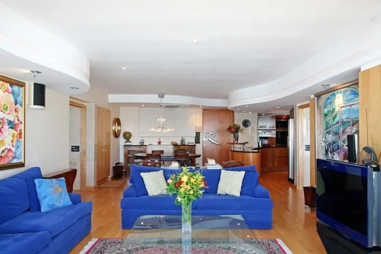 property_084f2e9b-6bb7-437d-90ac-e10d85757ac9_12