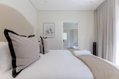 Sea Point Select in Sea Point – photo 2 thumbnail