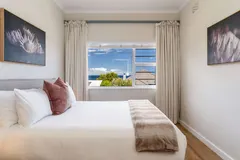 Camps Bay Deluxe in Camps Bay – photo 29 thumbnail